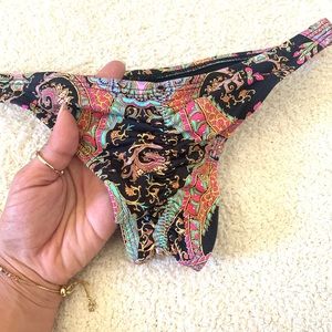 Cheeky bikini bottoms